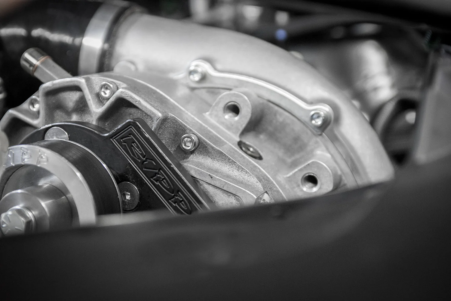 2015 5.7 Grand Cherokee Hemi Supercharger Kit - Image 6